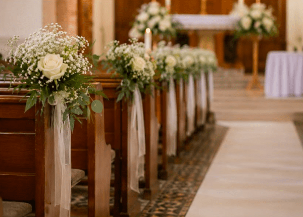 WEDDING CHAIR FLORAL ARRANGEMENT